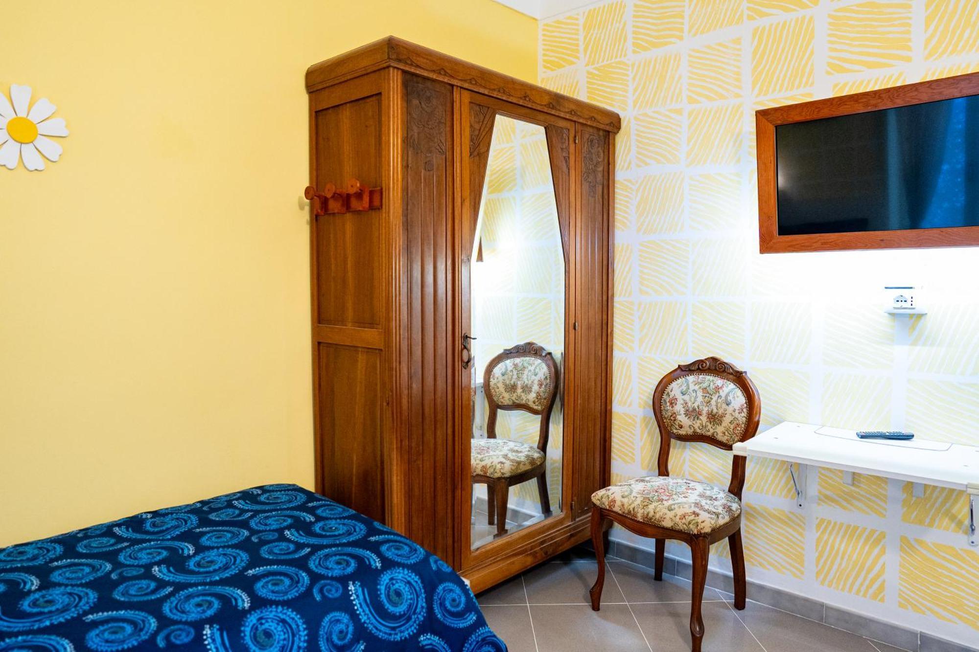 Casa Stefi Sunremo - Parcheggio Privato, 500 Mt Dalla Spiaggia 산레모 외부 사진